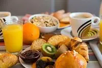 Hotel Inter Lyon Est Dau Ly 3*