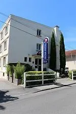 Hotel Inter Lyon Est Dau Ly 3*